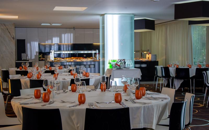 Restaurante Pivot VIP Grand Lisboa Hotel & Spa Restaurante Pivot VIP Grand Lisboa Hotel & Spa
