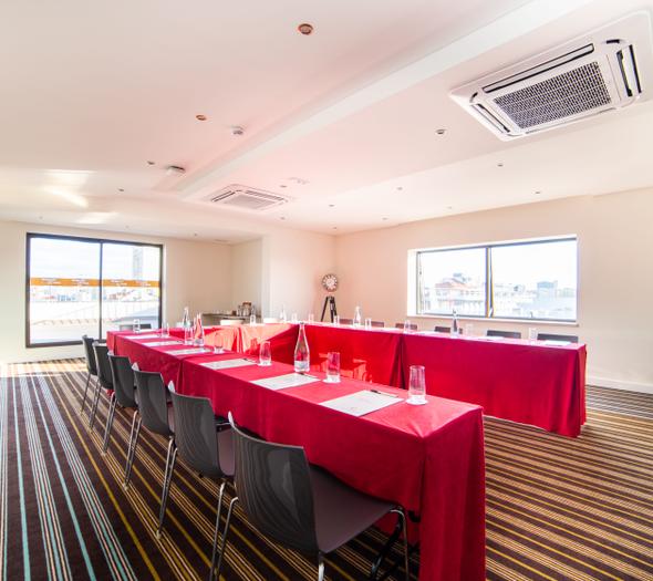 Sala de reuniões VIP Executive Suites do Marquês Hotel Lisboa Sala de reuniões VIP Executive Suites do Marquês Hotel Lisboa