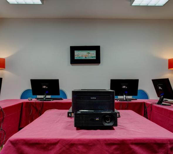 Equipamiento para reuniones VIP Executive Santa Iria Hotel Lisboa Equipamiento para reuniones VIP Executive Santa Iria Hotel Lisboa