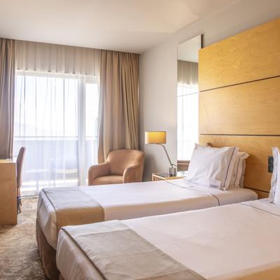 Habitación estándar VIP Executive Azores Hotel Ponta Delgada Habitación estándar VIP Executive Azores Hotel Ponta Delgada