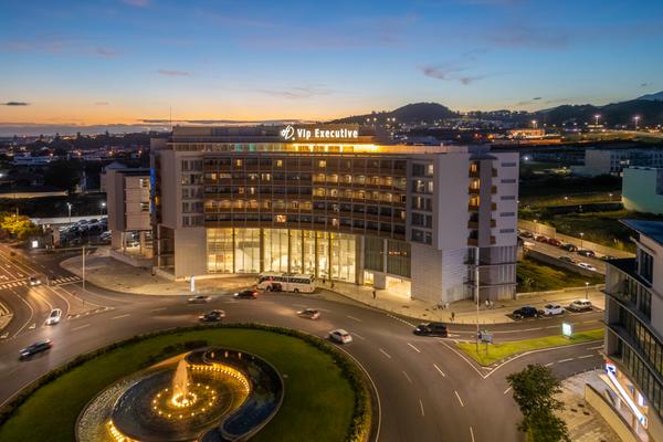 Fachada VIP Executive Azores Hotel Ponta Delgada Fachada VIP Executive Azores Hotel Ponta Delgada
