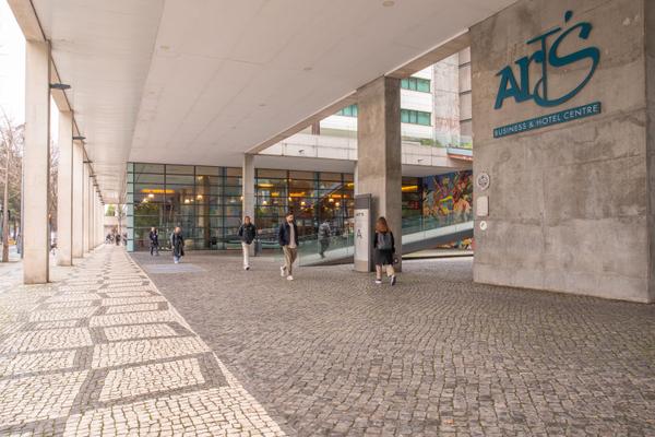 Entrada VIP Executive Art’s Hotel Lisboa Entrada VIP Executive Art’s Hotel Lisboa