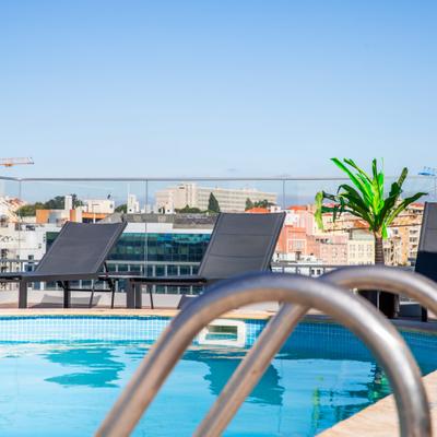 Piscina exterior VIP Executive Suites do Marquês Hotel Lisboa Piscina exterior VIP Executive Suites do Marquês Hotel Lisboa
